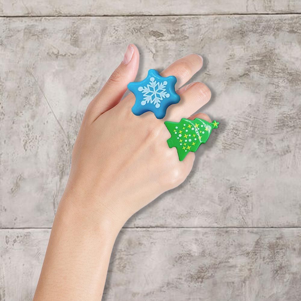 Highland - Glow In The Dark Christmas Rings - 10pcs - Style May Vary