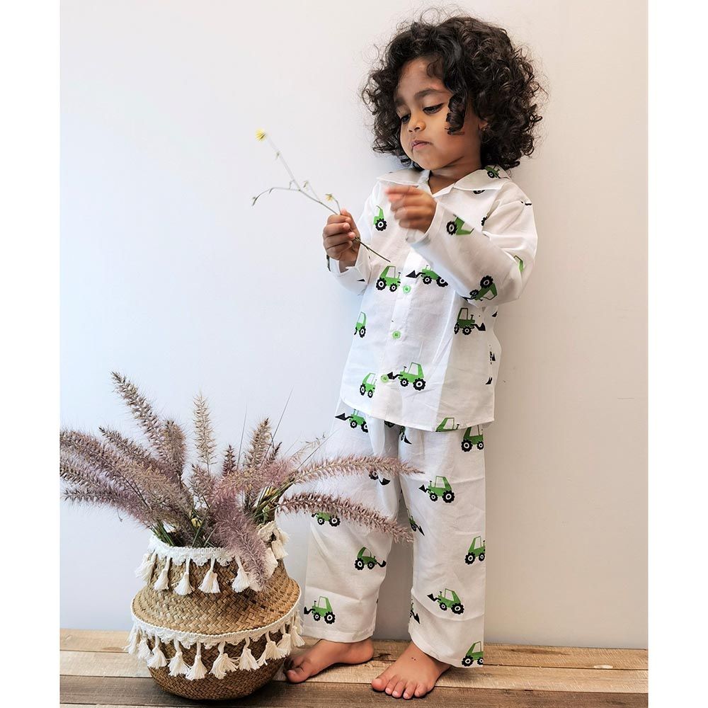 Ayra Ethnic Full Sleeves Truck Design Nightsuit White