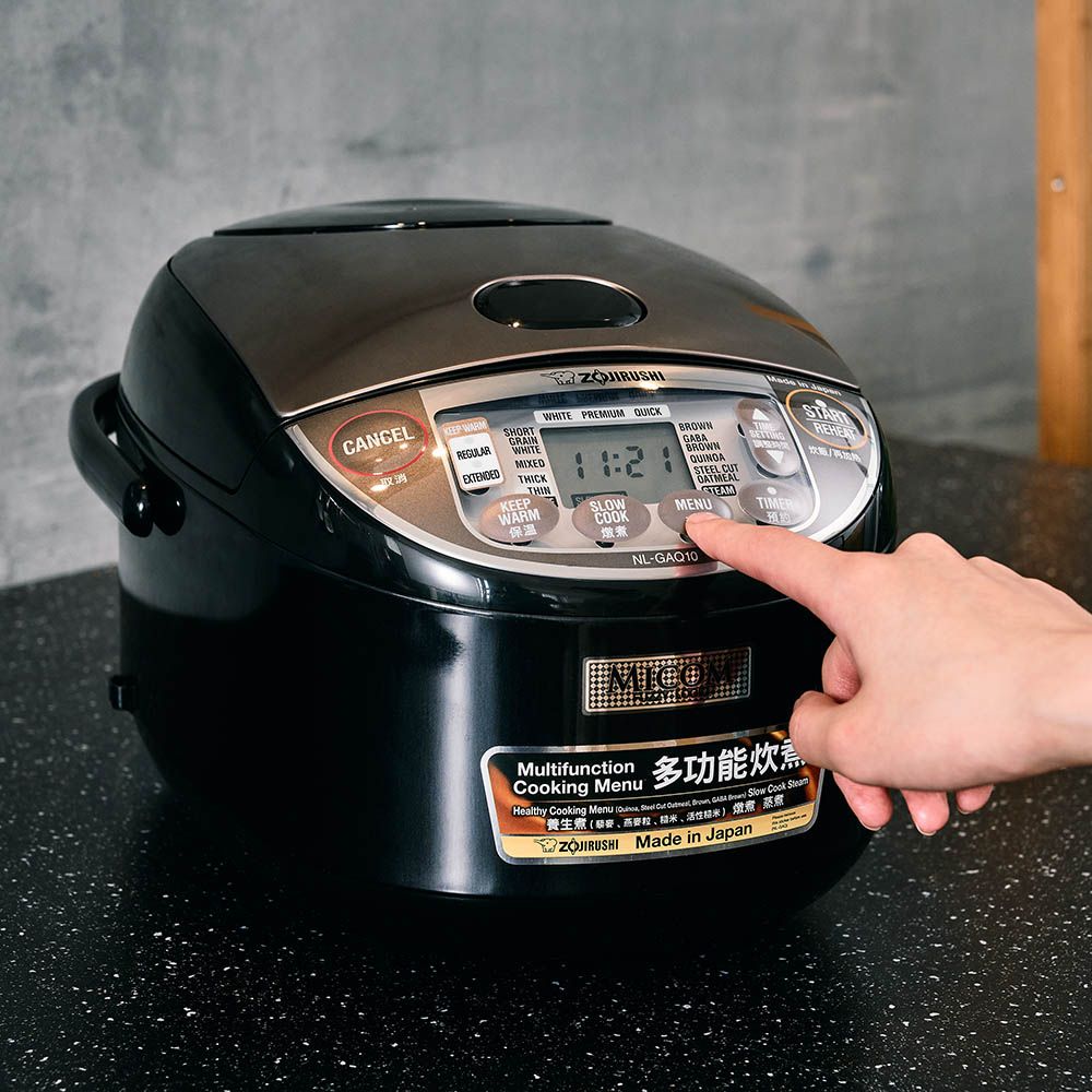 Zojirushi - Electric Rice Cooker/Warmer - Metallic Black - 1 L