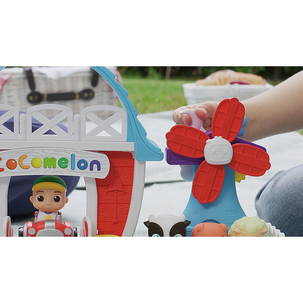 Cocomelon - Petting Farm Playset