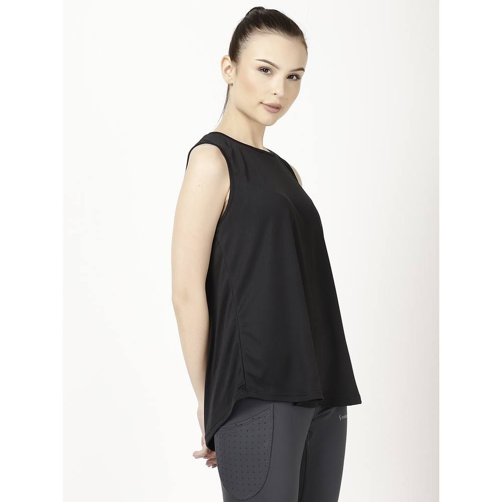 Studioactiv - Back Slit Tee - Black