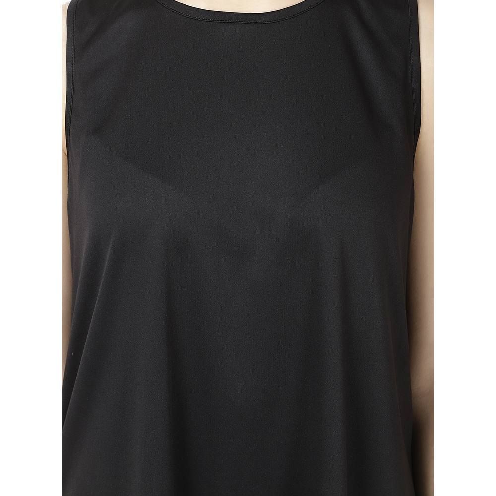 Studioactiv - Back Slit Tee - Black