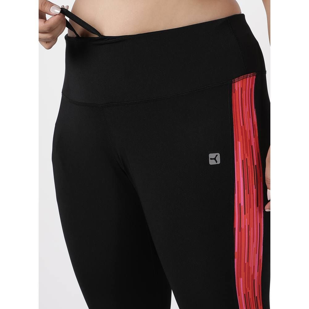 Studioactiv - Summer Breeze Capri - Black Red