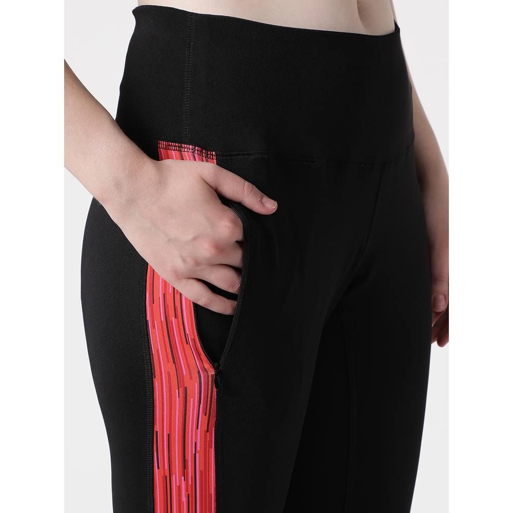 Studioactiv - Summer Breeze Capri - Black Red