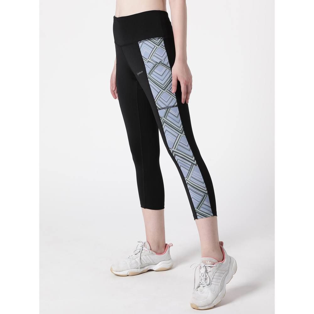 Studioactiv - Geometric Print Pace Capri - Black