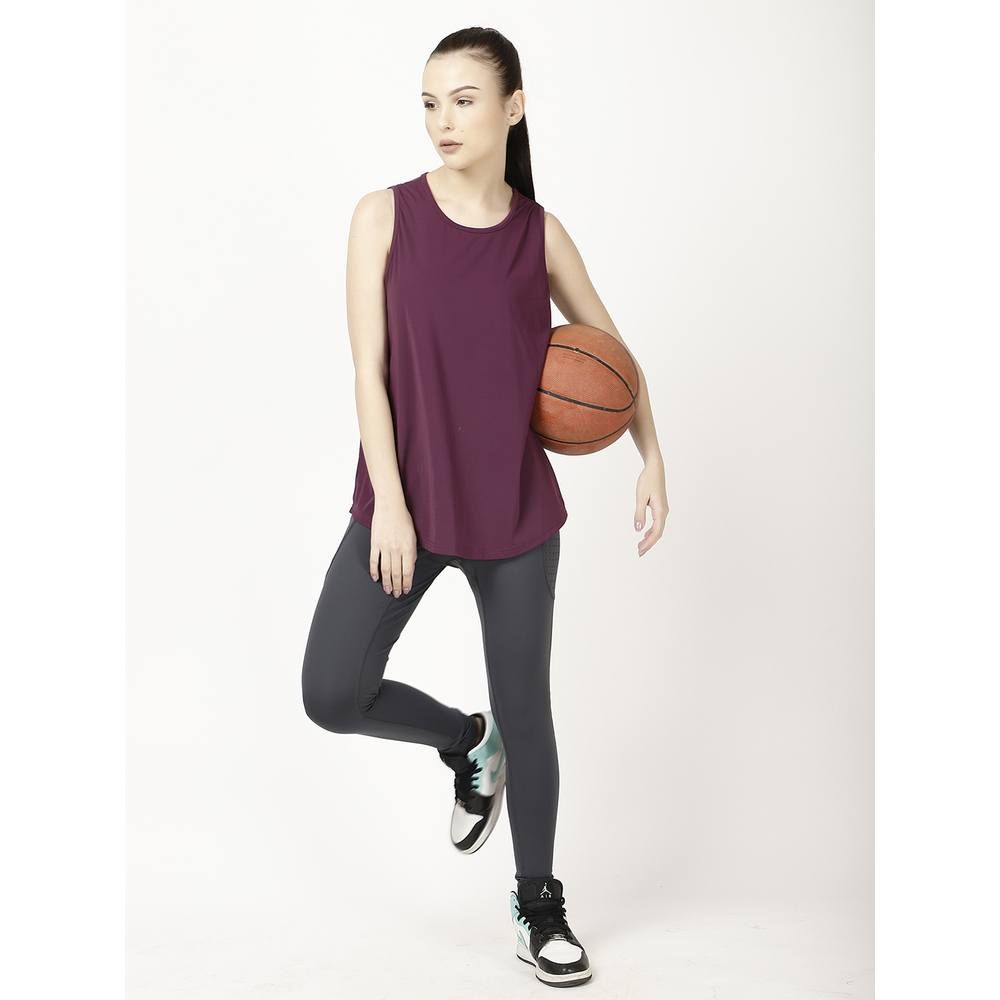 Studioactiv - Back Slit Tee - Wine