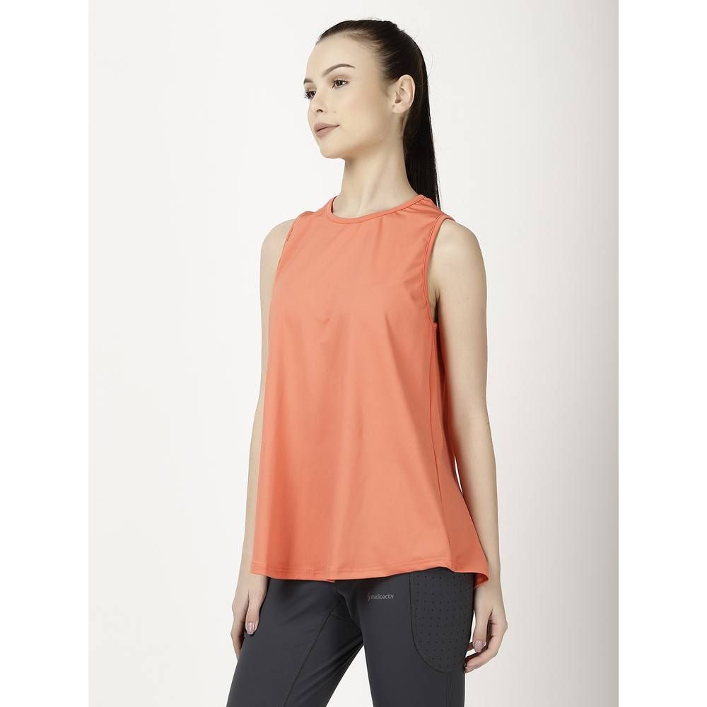 Studioactiv - Back Slit Tee - Orange