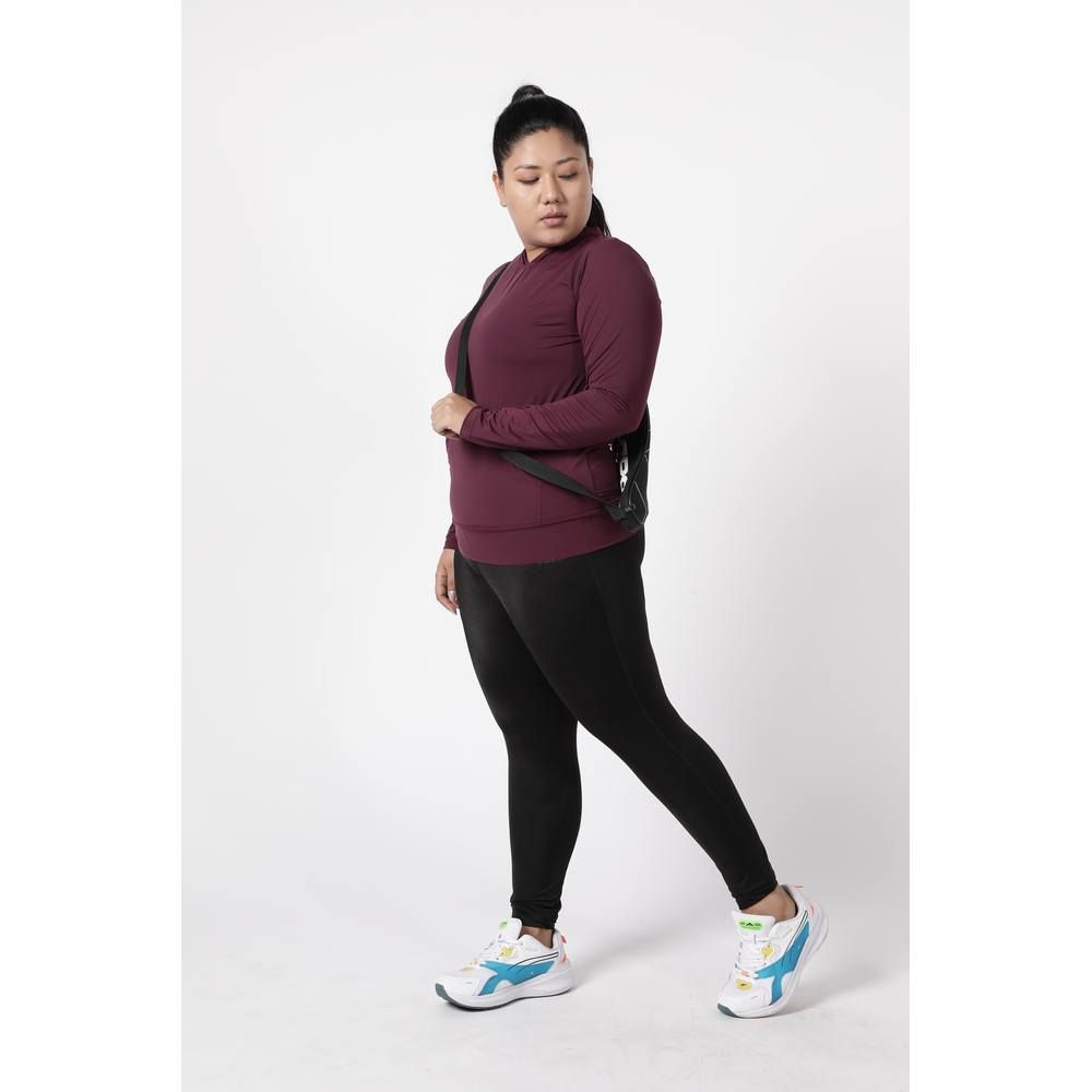 Studioactiv - Sassy Full Sleeves Hoodie Curvy - Maroon