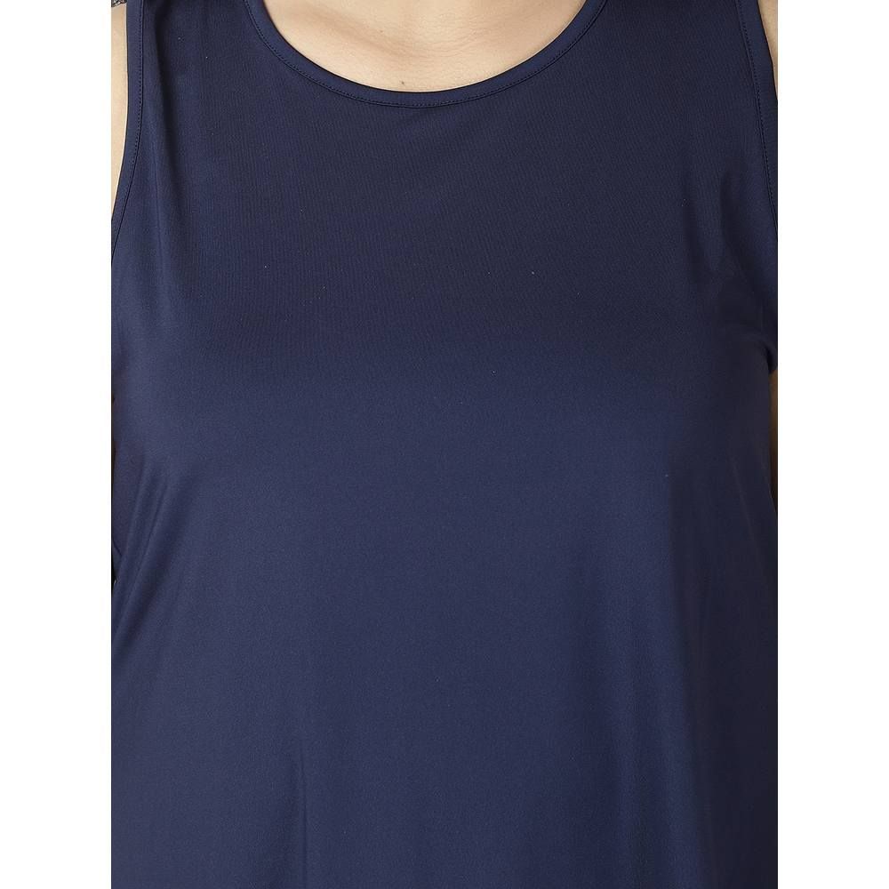 Studioactiv - Back Slit Tee Curvy - Navy