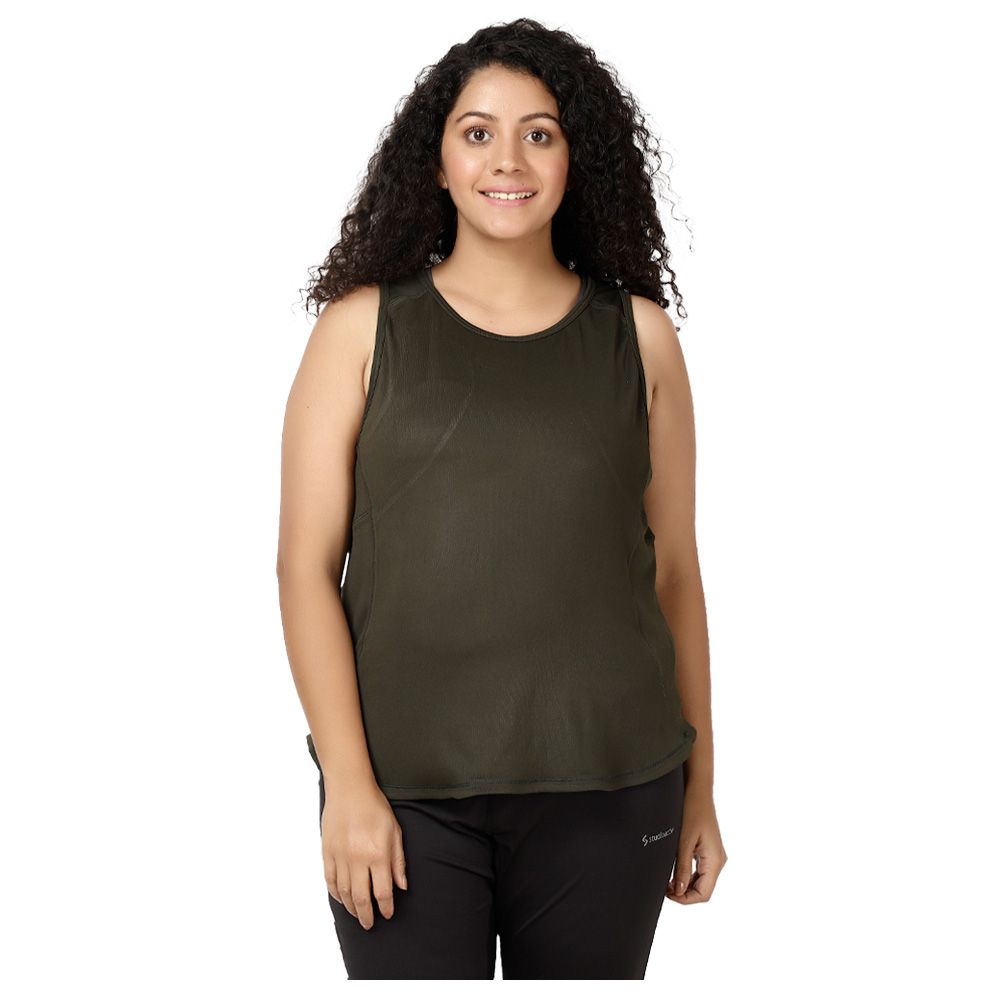 Studioactiv - Smart Racerback Tee Curvy - Olive