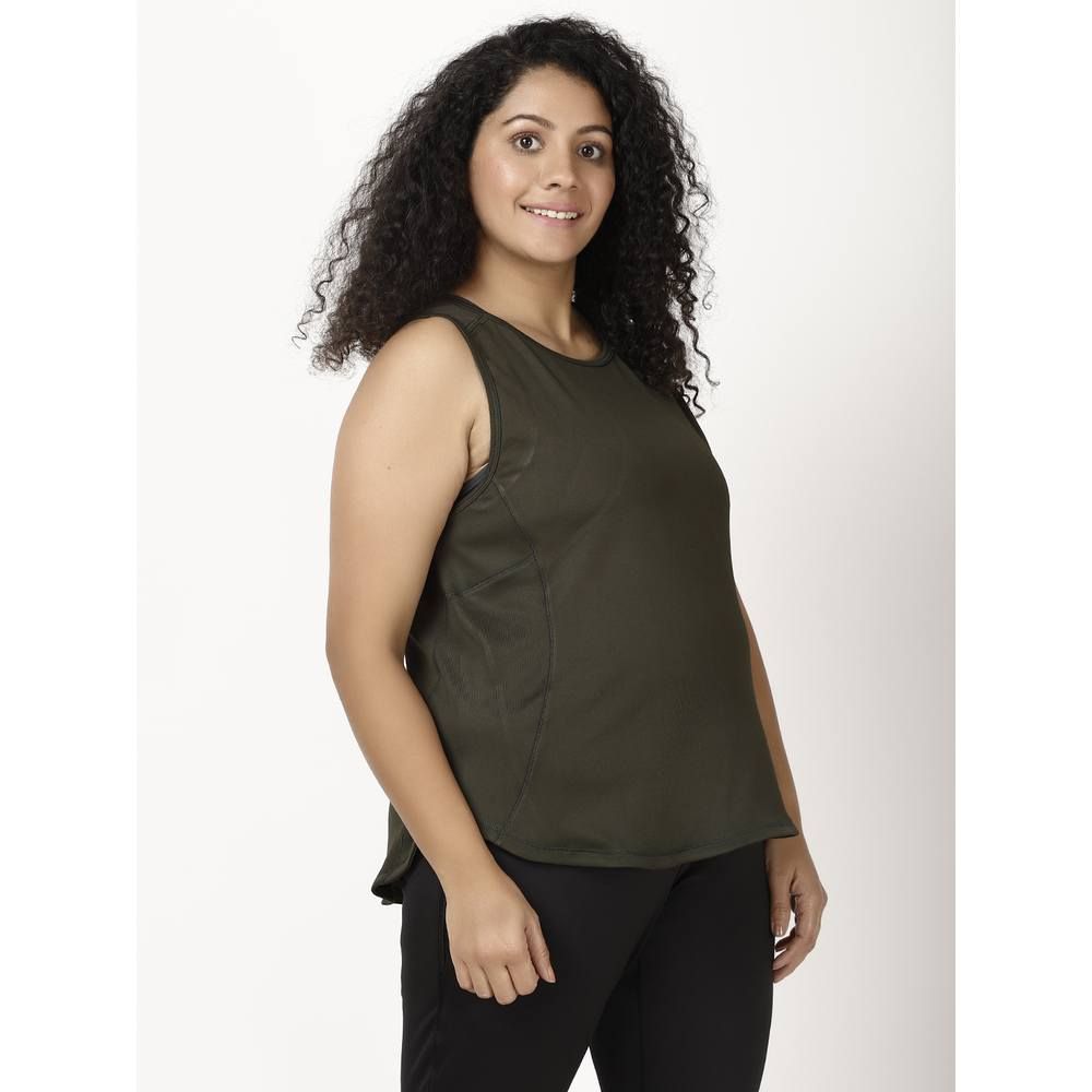 Studioactiv - Smart Racerback Tee Curvy - Olive