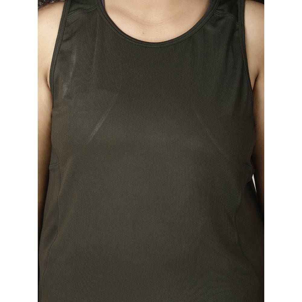 Studioactiv - Smart Racerback Tee Curvy - Olive