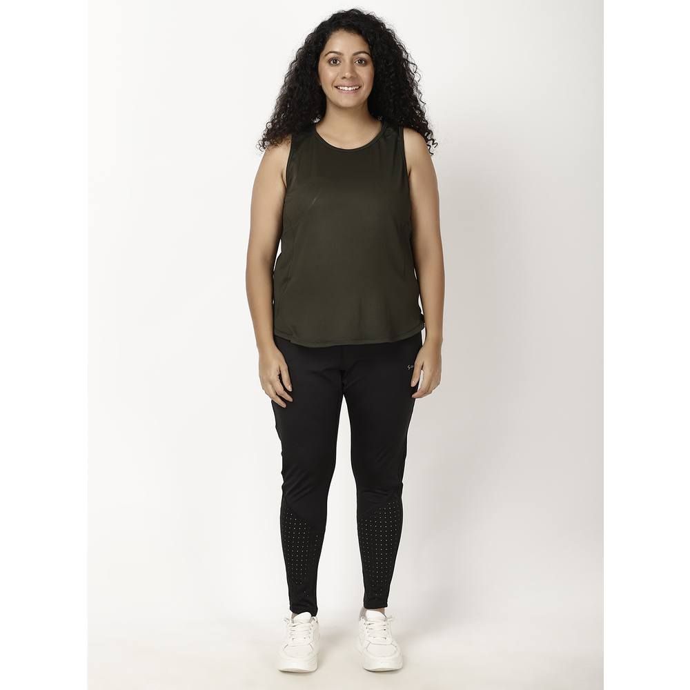 Studioactiv - Smart Racerback Tee Curvy - Olive