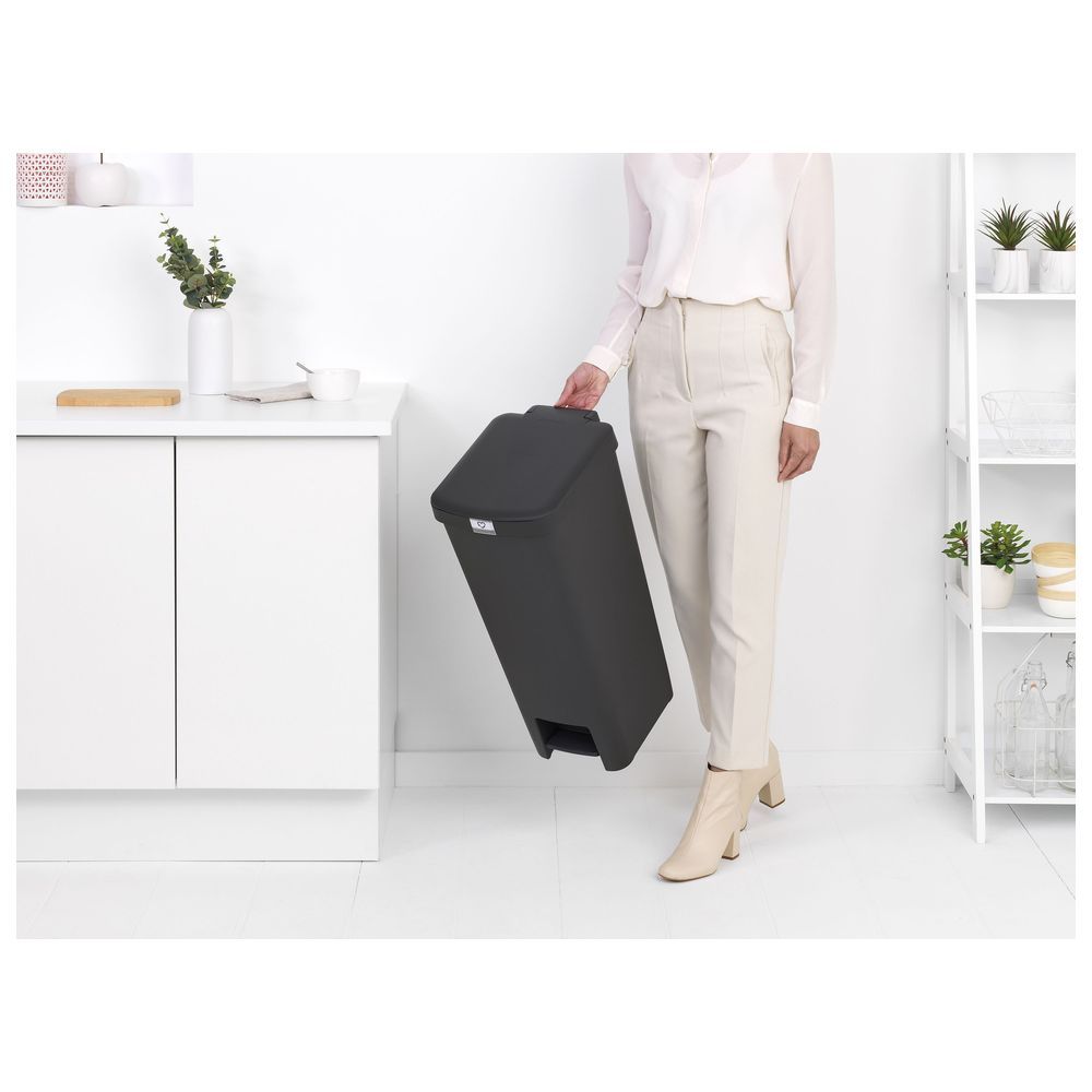 Brabantia - StepUp Pedal Bin 40L - Dark Grey