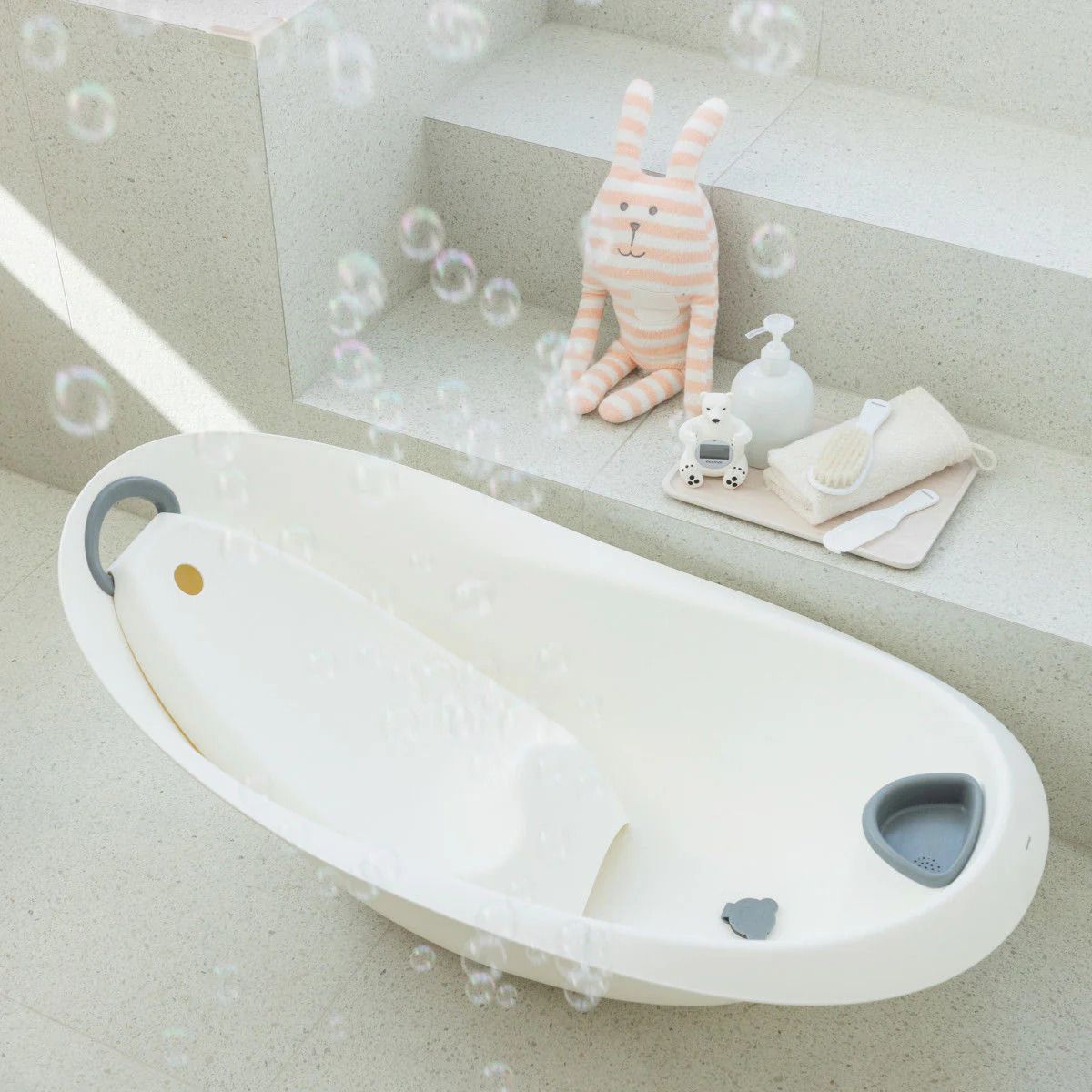 Mininor - Baby Bathtub , Antibacterial Properties Material - White