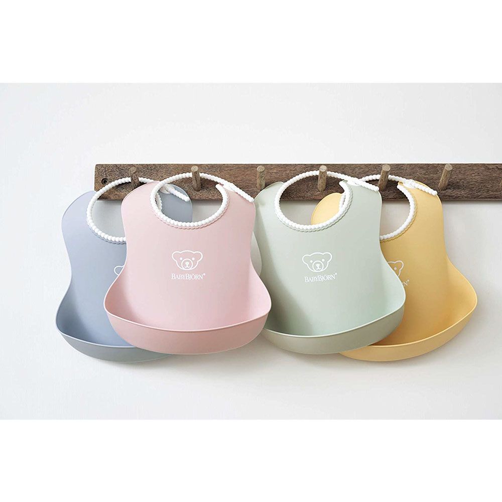 BABYBJORN - Baby Bib - Powder Green