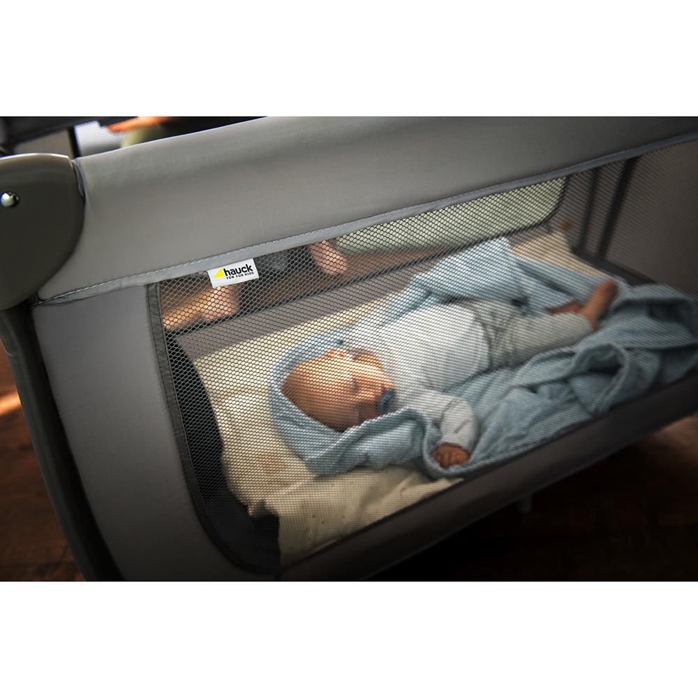 Hauck - Dream N Play Plus Travel Bed - Grey