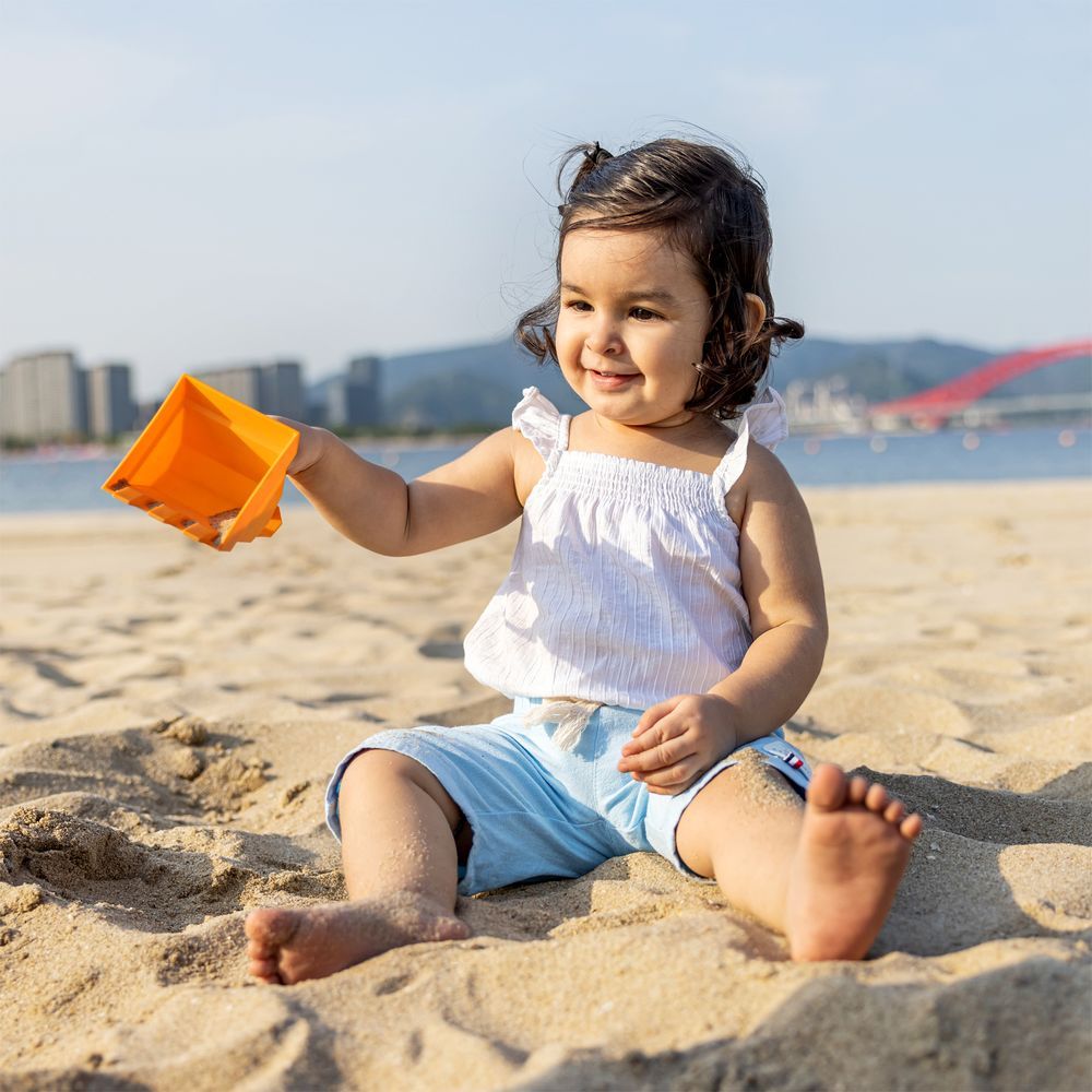 Hape - Bulldozer Shovel Beach & Sand Tool