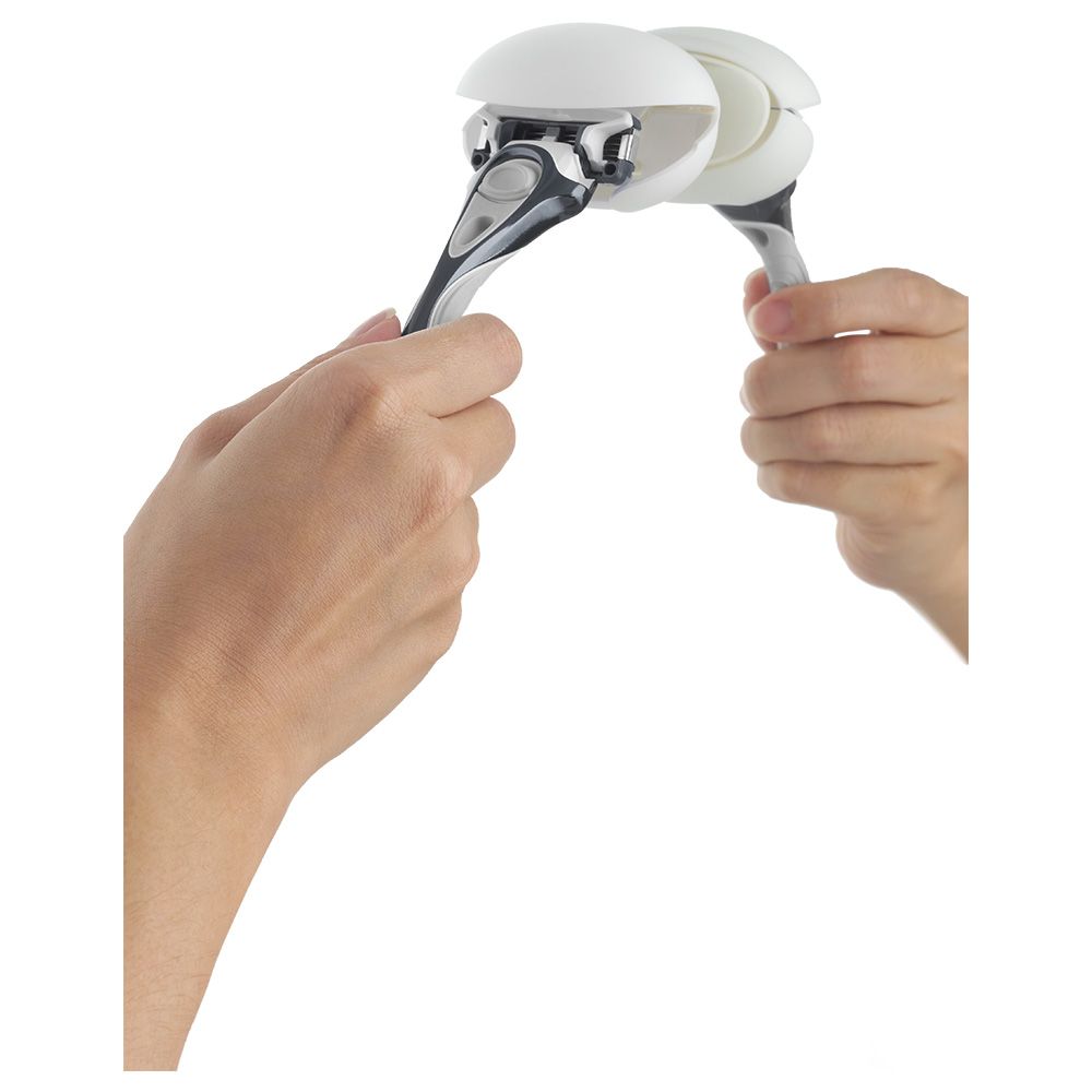 Flipper - Mizo Hygienic Razor Cover W/ Suction Cups - White 