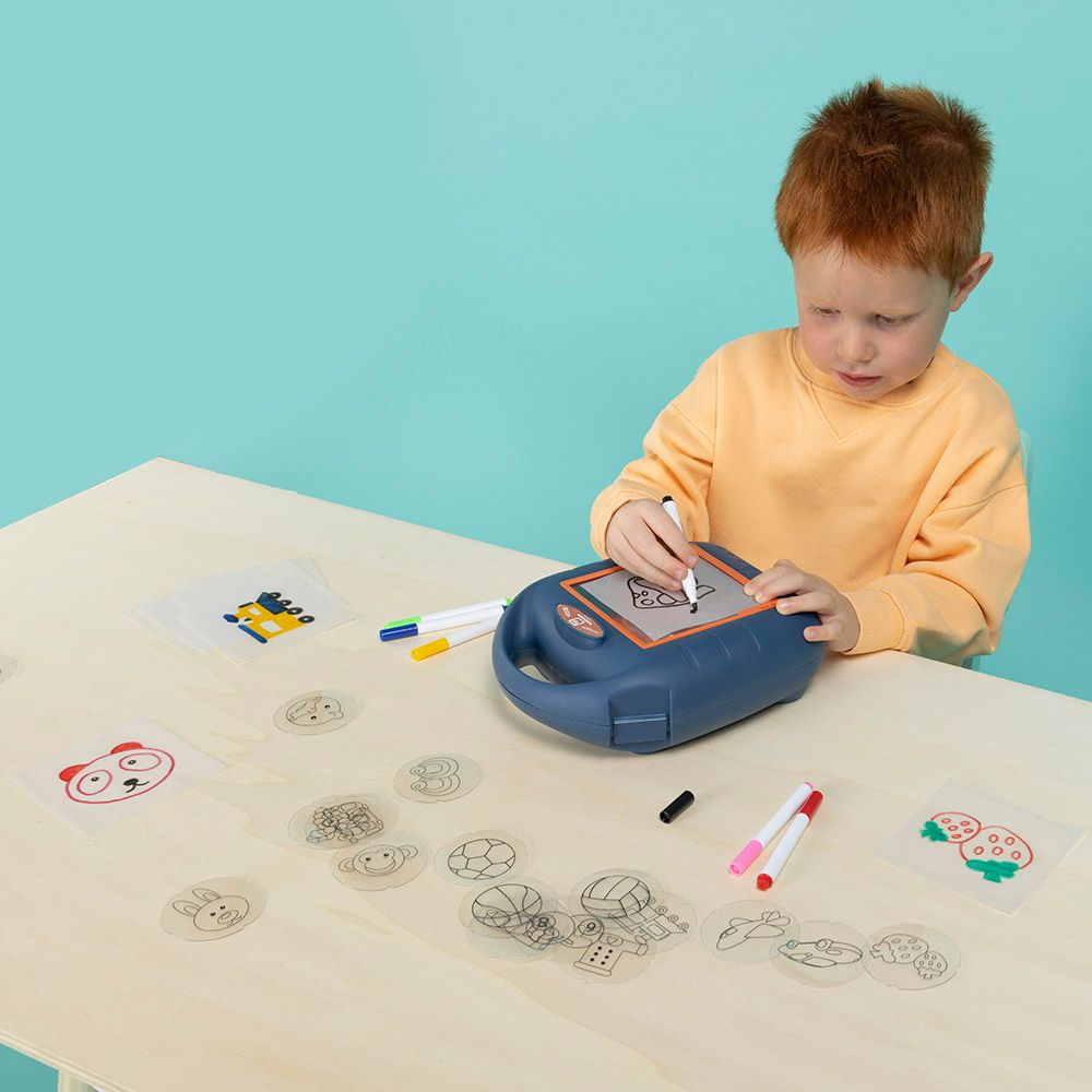 Eurekakids - Drawing Projector With Light - 56pcs