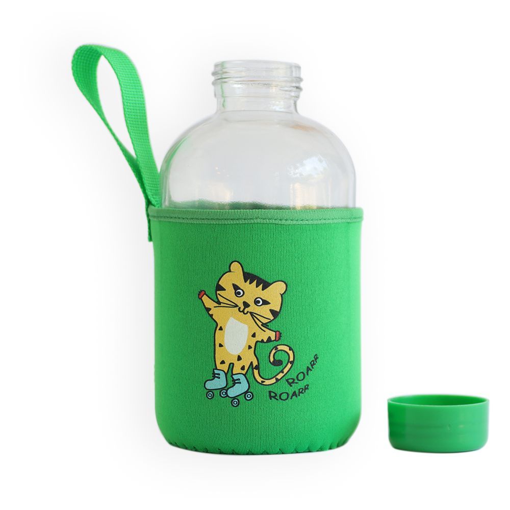 Milk&Moo - Skater Cheetah Kids Glass Water Bottles 600ml - Green