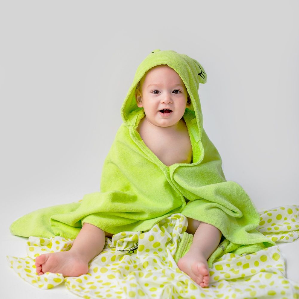 Milk&Moo - Cacha Frog Velvet Hooded Baby Towel - Green