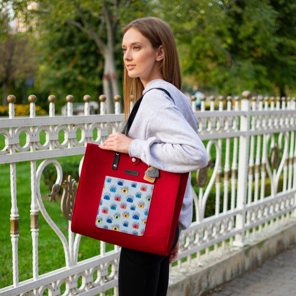 Biggdesign - My Eyes On You Felt Shoulder Bag - Red