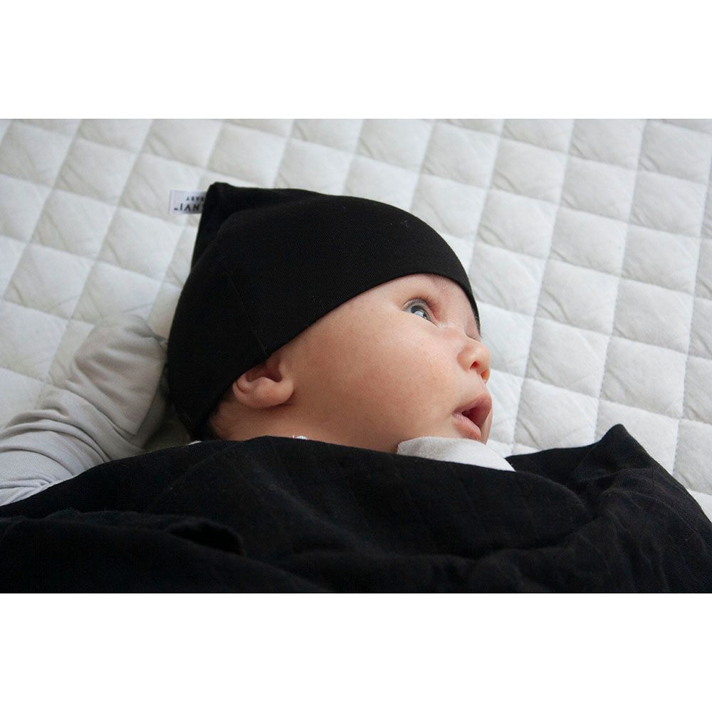 Anvi Baby - Organic Bamboo Beanie & Swaddle Set - Charcoal