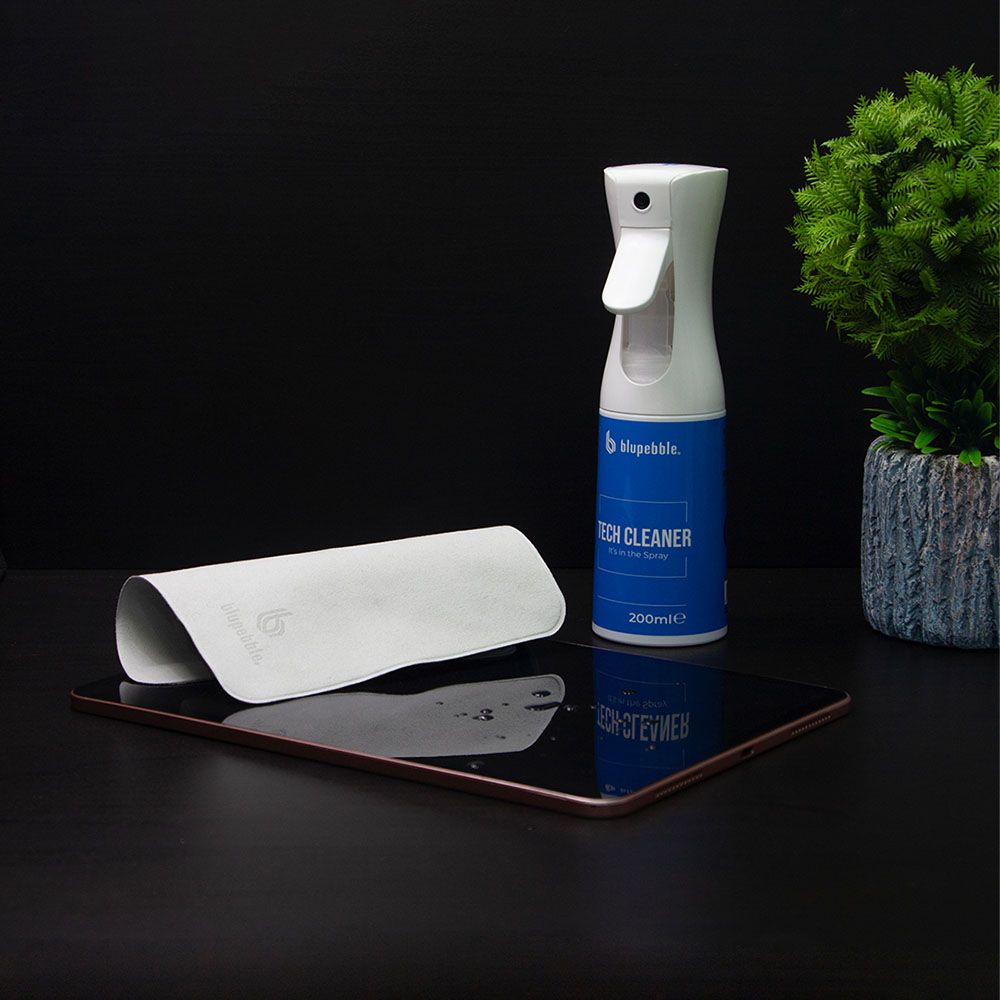 Blupebble - Tech Cleaner Spray Bottle w/ Cleaning Cloth - 200 ml 