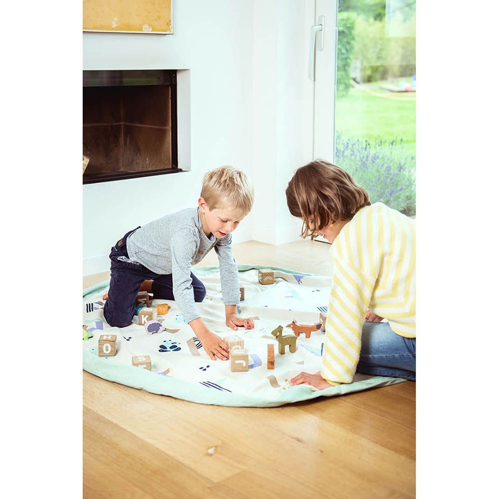 Play & Go - Playmat & Storage Bag - Animal Alphabet