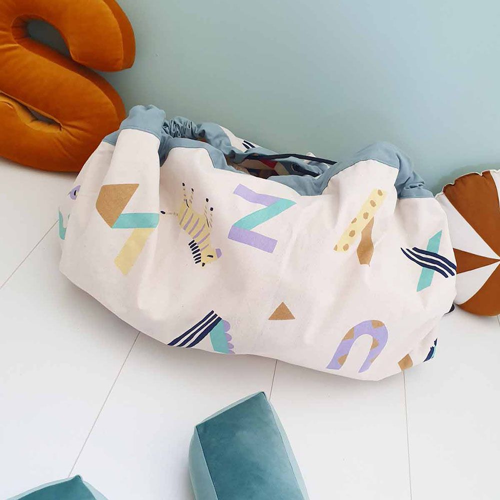 Play & Go - Playmat & Storage Bag - Animal Alphabet