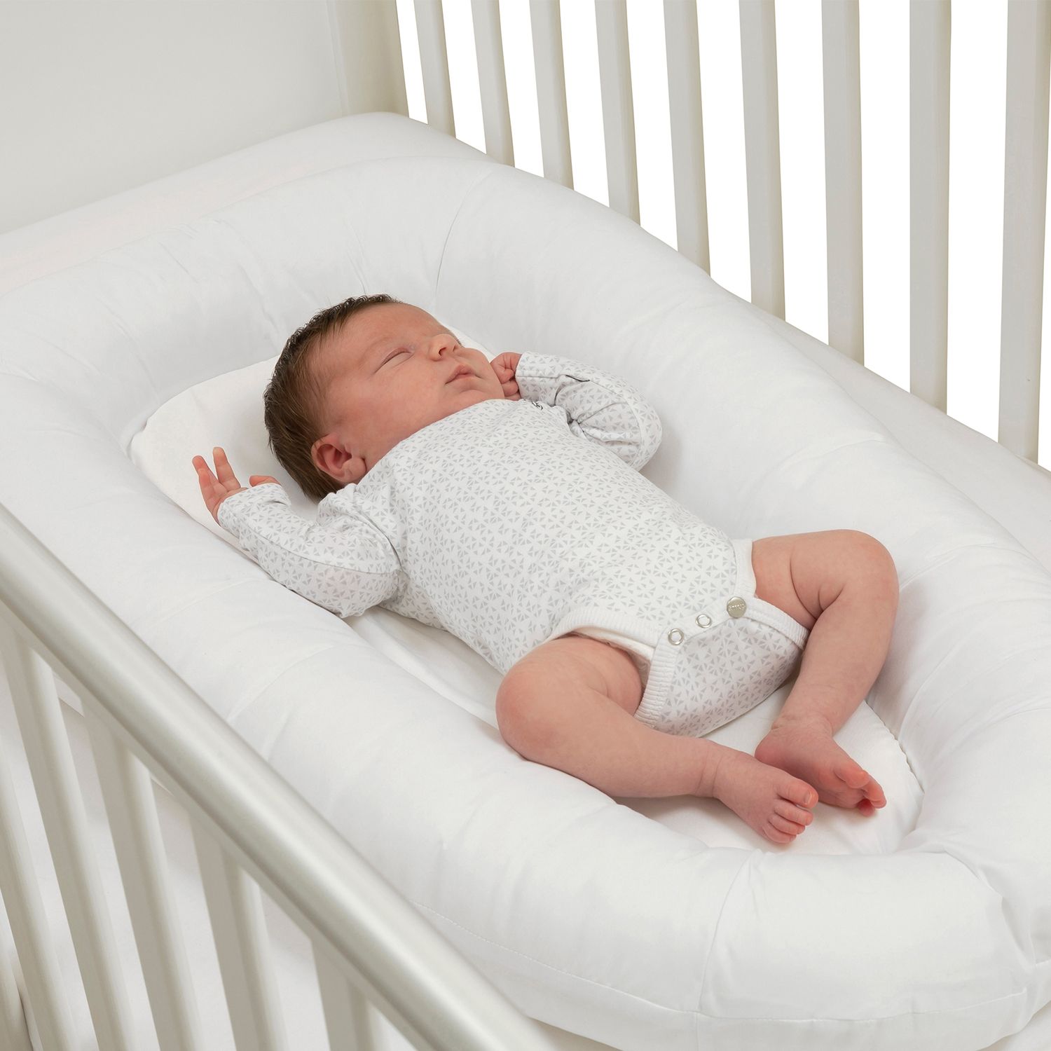 Clevamama - ClevaSleep Baby Sleeping Pod - White