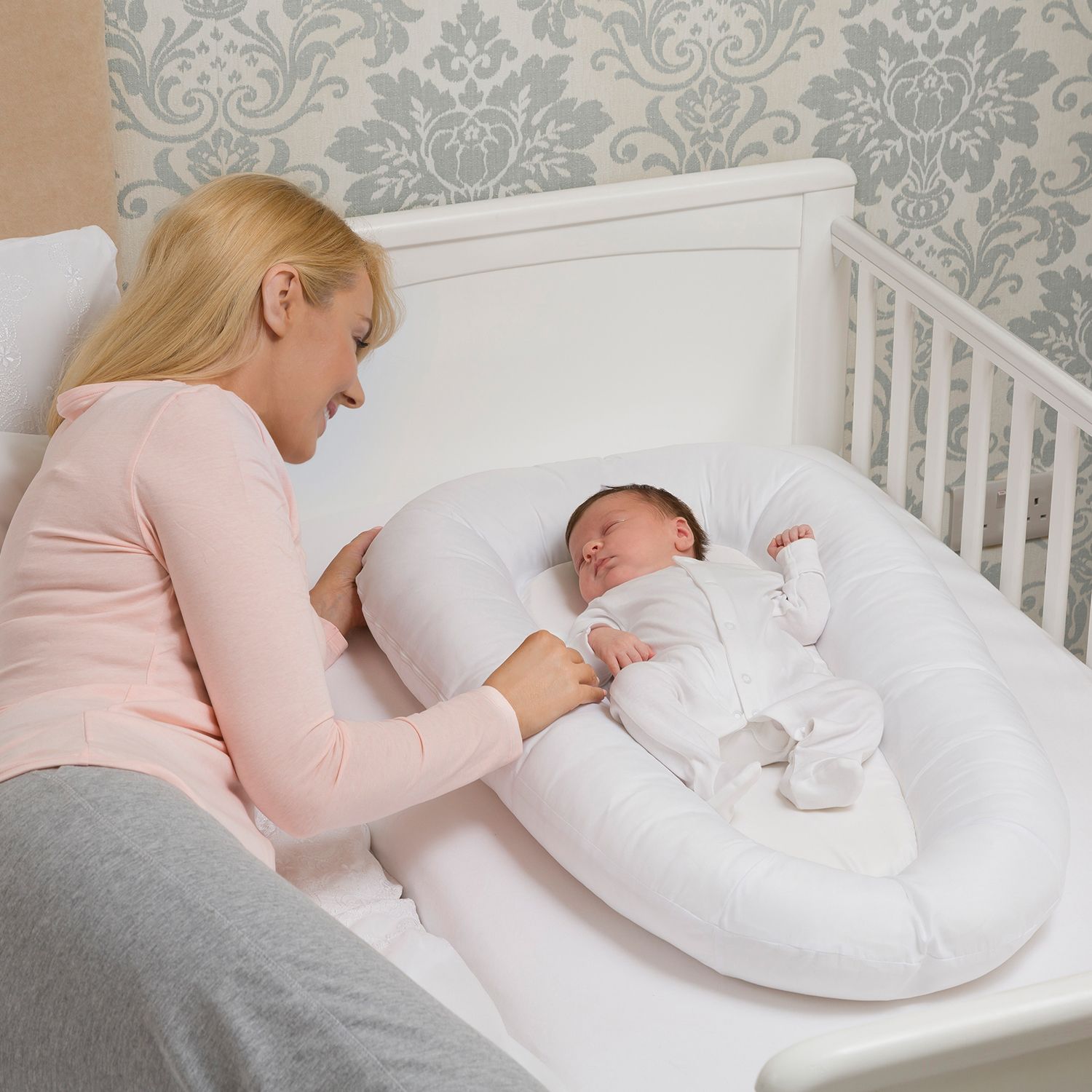 Clevamama - ClevaSleep Baby Sleeping Pod - White