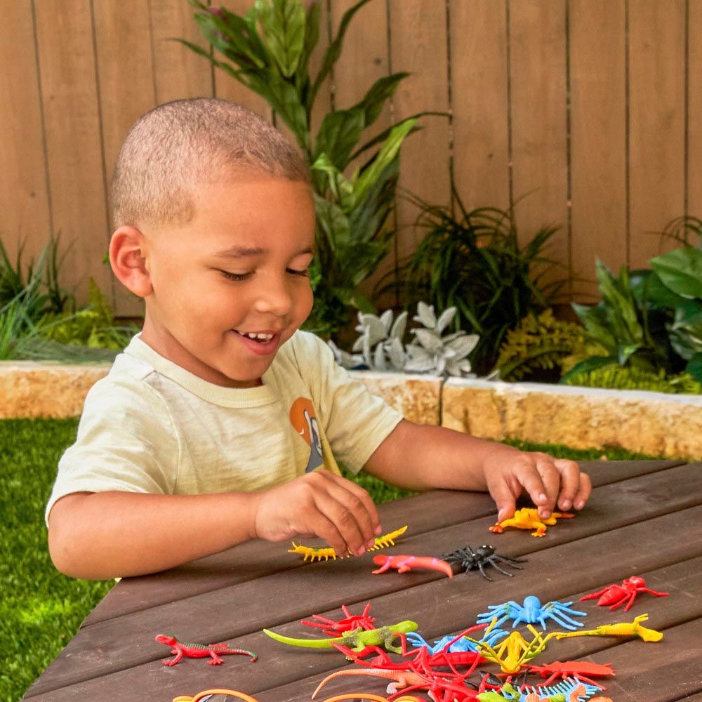 Kidkraft - Octagon Table, Stools & Umbrella Set - Bear Brown