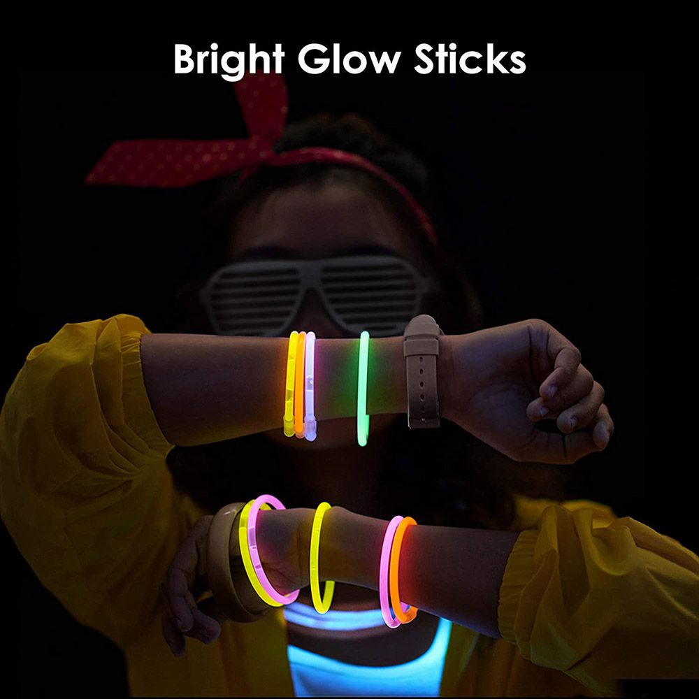 Essen - Glow Sticks Party Favors W/ Connectors Pack Of 100