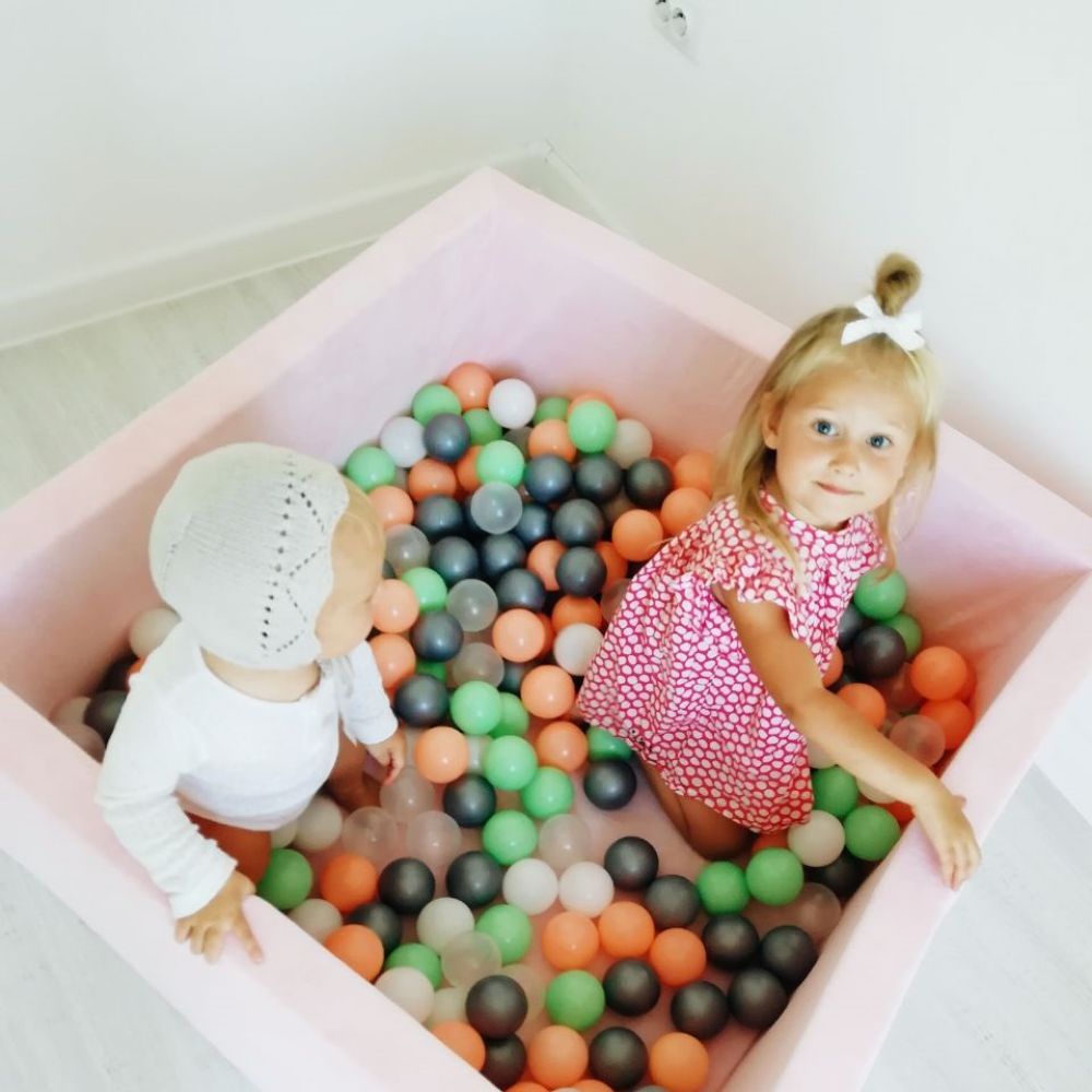 Ezzro - Square Ball Pit 100 x 100 x 40cm W/ 100 Balls(White, Baby Pink, Light Grey, Pearl)