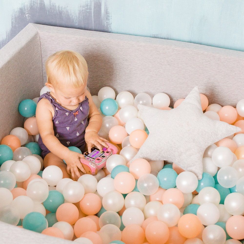 Ezzro - Square Ball Pit 120 x 120 x 50cm W/300 Balls(Baby Pink, Light Grey, White)