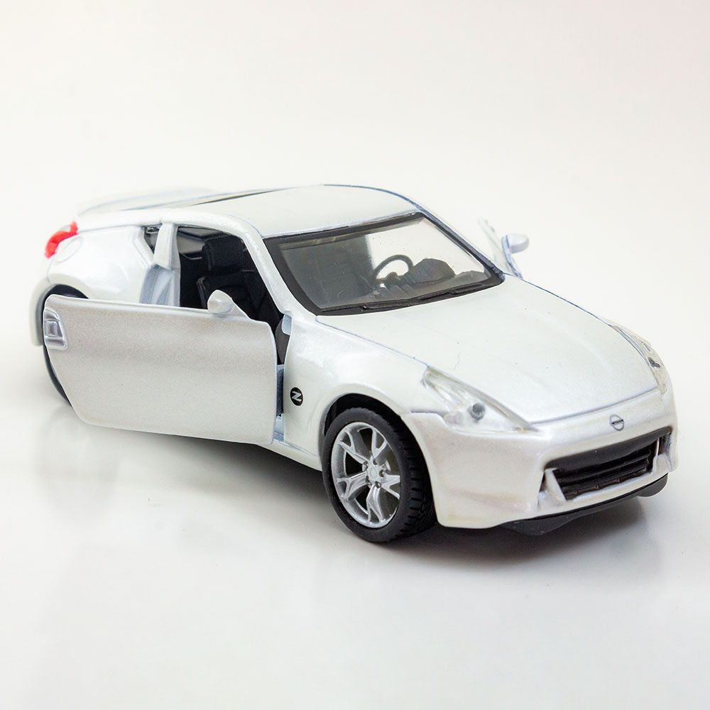 Maisto - Power Racer Nissan 370Z - White