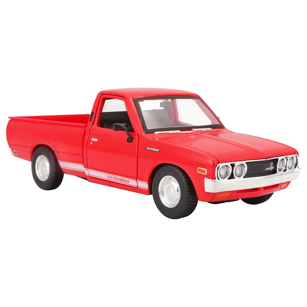 Maisto - 1:24 Scale 1973 Datsun 620 Pick up Truck - Red