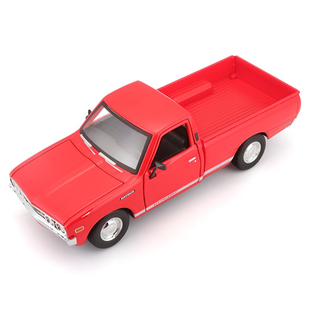 Maisto - 1:24 Scale 1973 Datsun 620 Pick up Truck - Red