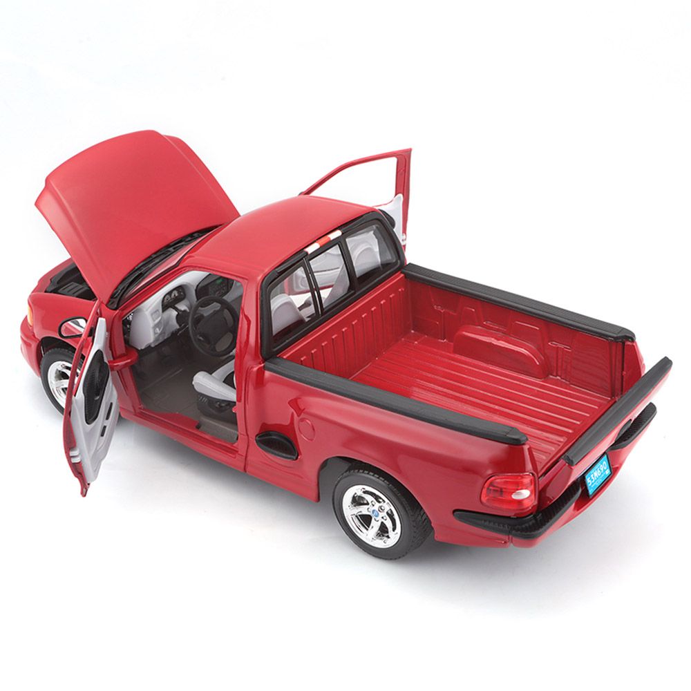 Maisto - 1:21 Scale Ford SVT F 150 Lighting Car - Red