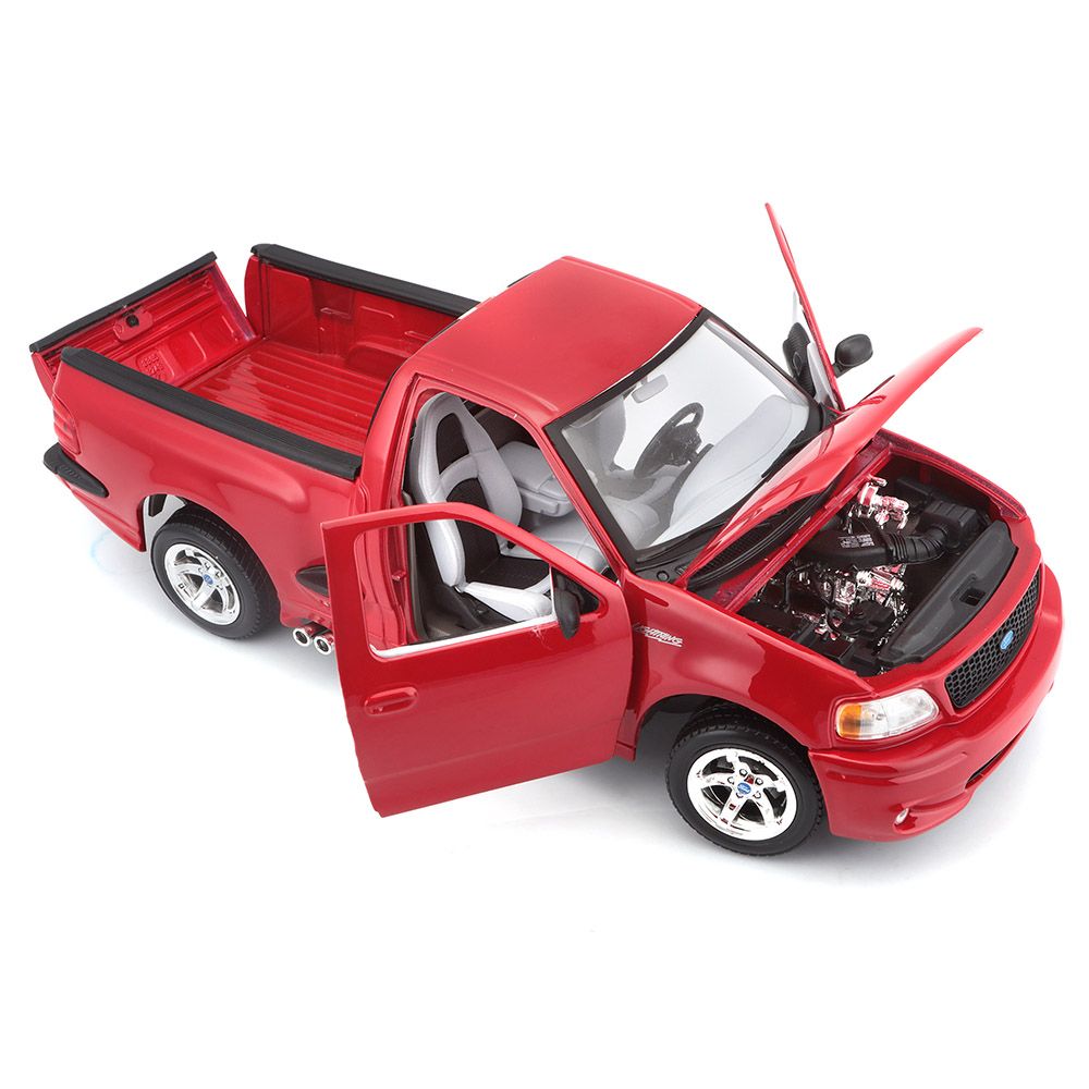 Maisto - 1:21 Scale Ford SVT F 150 Lighting Car - Red