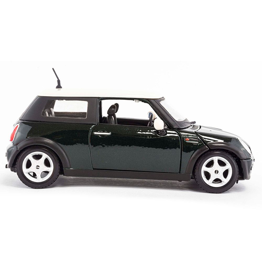 Maisto - 1:24 Scale-Mini Cooper - Green & White