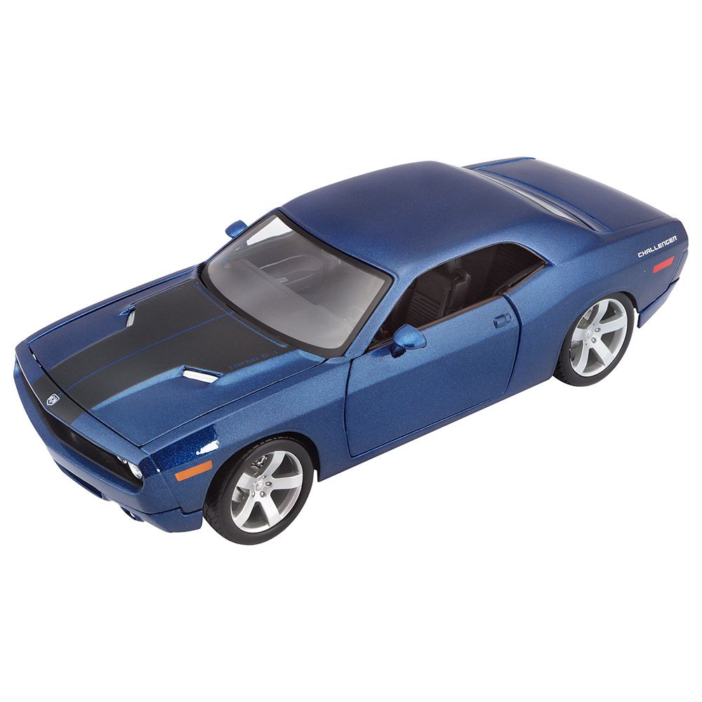 Maisto - 1:18 Scale 2006 Dodge Challenger Concept Car - Blue