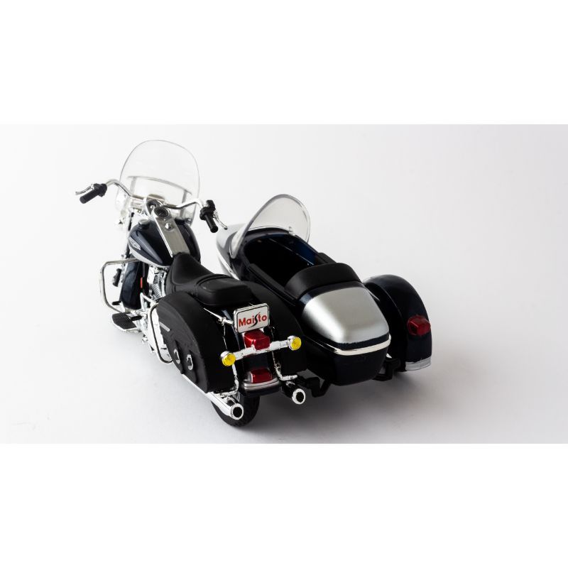 Maisto - 1:18 Harley Davidson 2001 Flhrd Road King Classic