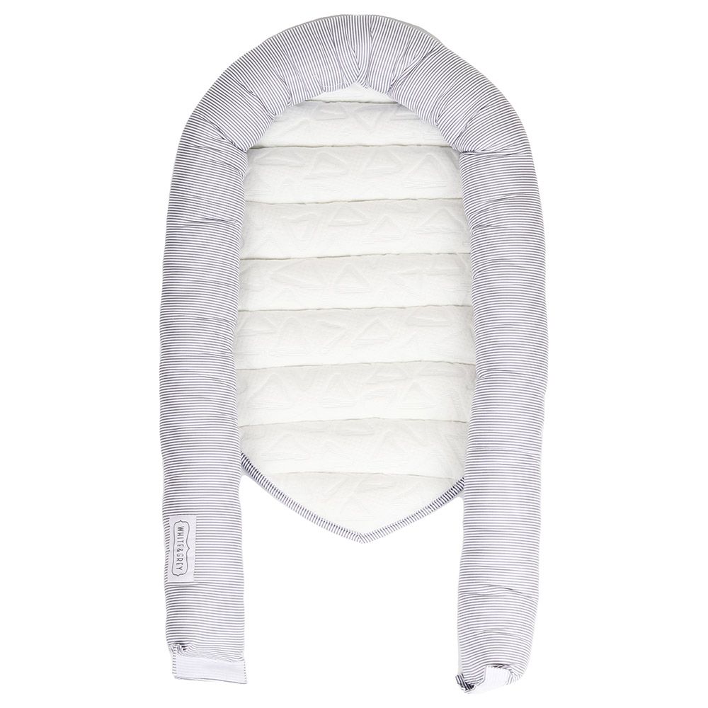 White&Grey - Baby Nest With Soft Paddings - Stripes