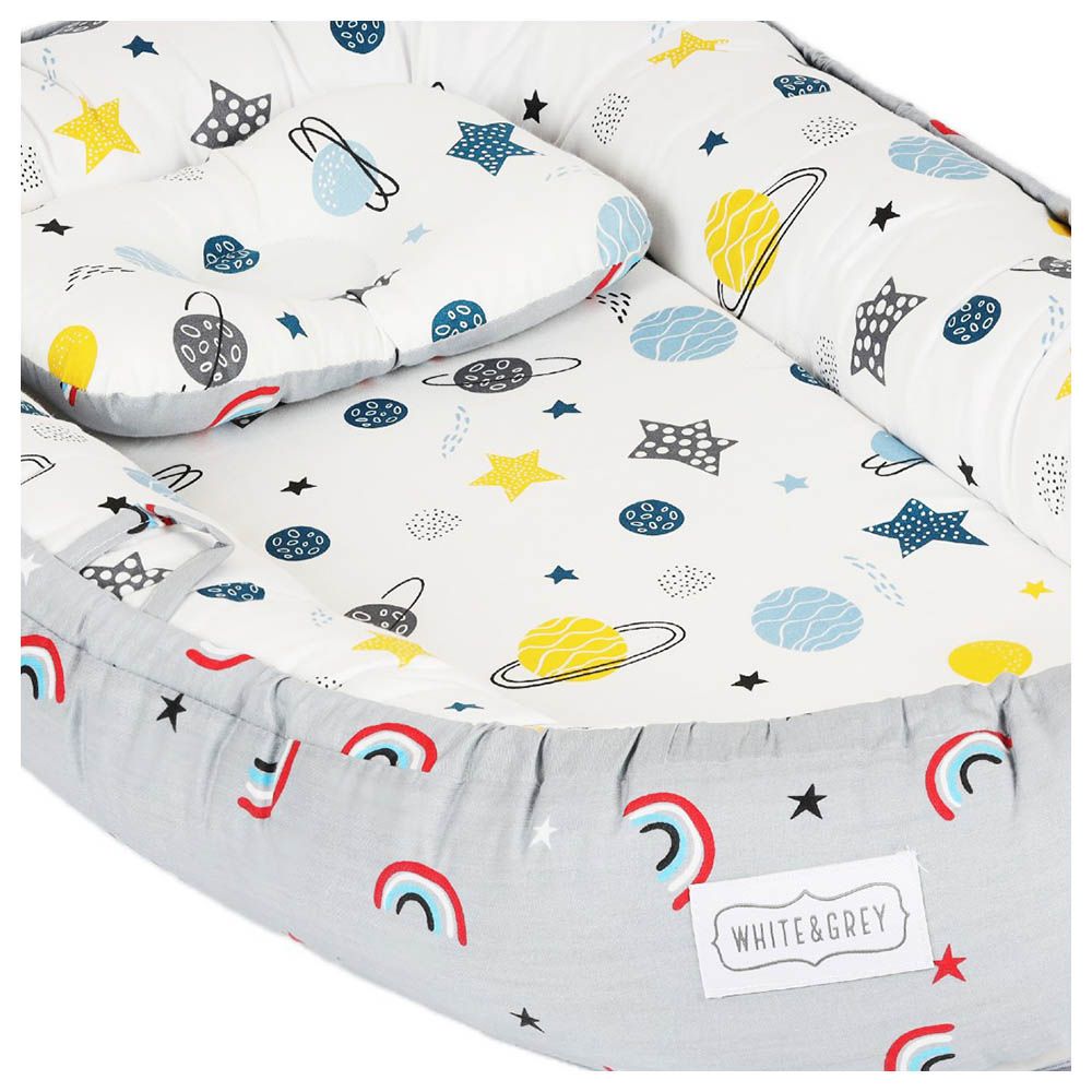 White&Grey - Baby Nest With Pillow - Rainbow/Planet