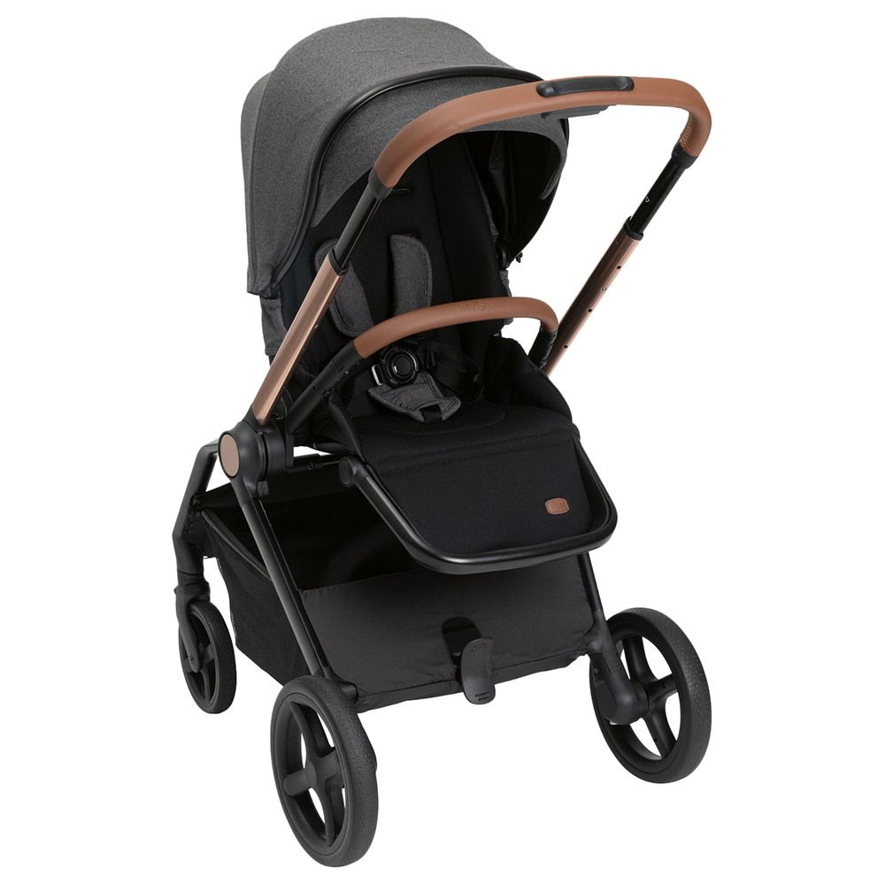 Chicco - Mysa Stroller - Black Satin