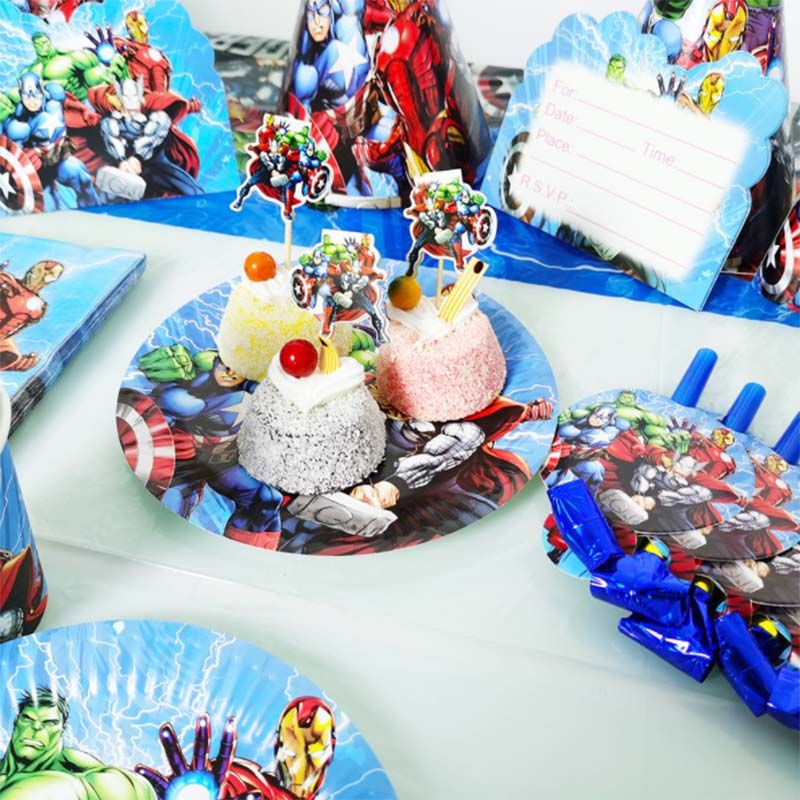 Brain Giggles - Avengers Theme Disposable Tableware 136pcs