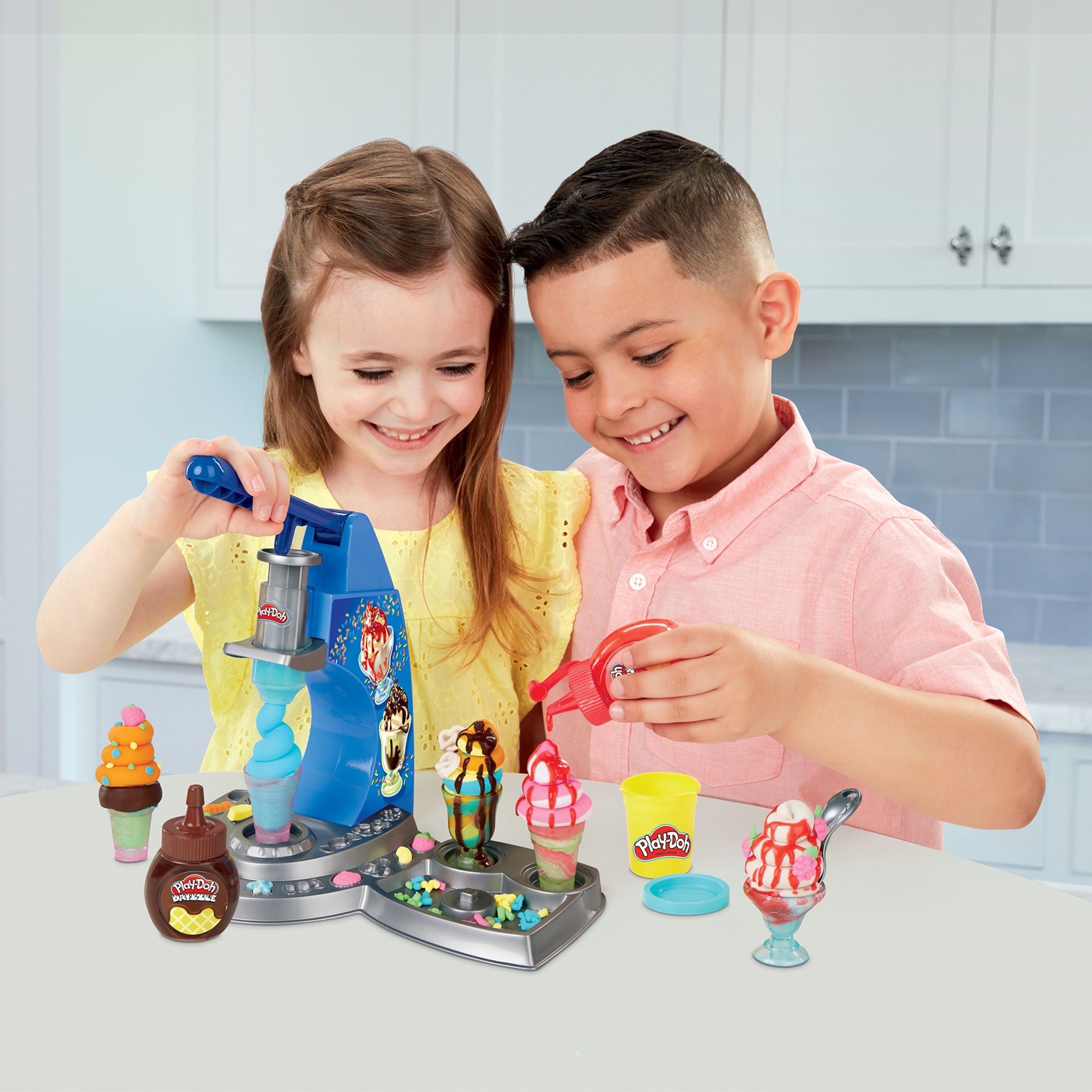 Hasbro - Play-Doh Drizzy Ice Cream Playset